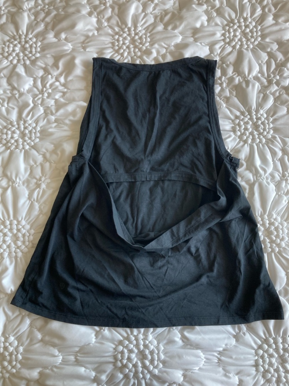 lululemon Black Sleeveless Open-Back Tank Top